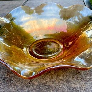 Carnival scalloped edge iris/herringbone pattern candy dish